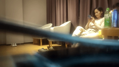 Domestic boutique: night is sultry, the temptation of a hidden hotel (15P)