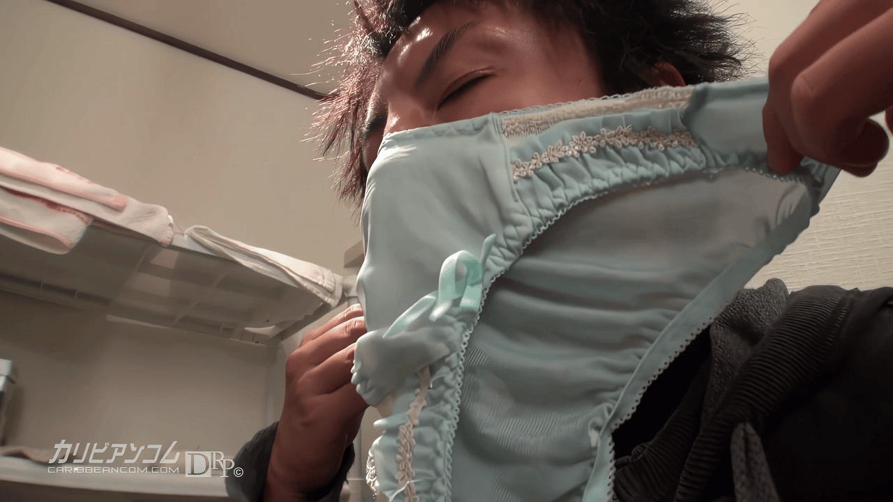 GIF GIF 伊織しずく カリビアンコム GIF 宫村恋与伊織しずく在厨房的亲密时刻动图/GIF美女