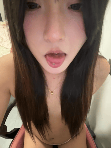 超嫩高颜值美女 紧致小穴 阳具自慰高潮【27P】
